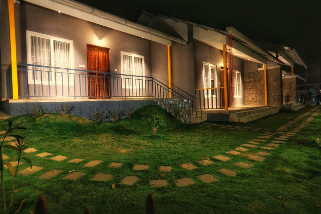 Kuhi The Mist Hotel Мунар Екстериор снимка